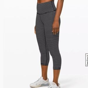 Brand NEW Lululemon Wunder Under HR Crop 21” Luxtreme YOGA leggings NWT